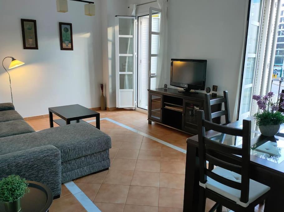 Apartamento Plaza De San Bernardo 4 Sevilla Bagian luar foto